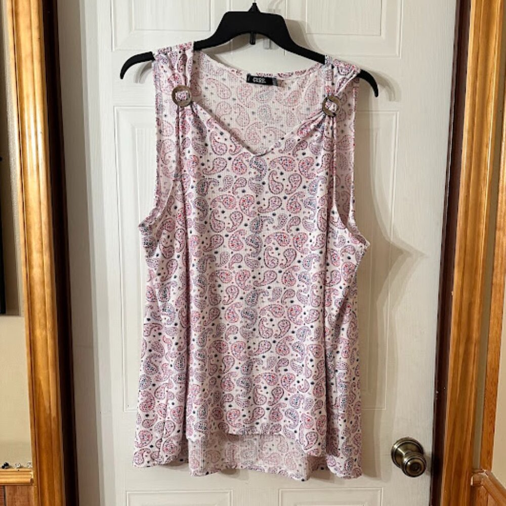 {Plus Size} CURE~ Size 3XL~ Sleeveless Blouse~ Paisley~ Red White Blue (G12)